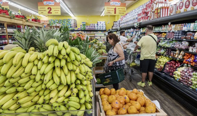 Targeted Tariff Exemptions: What Executive Order 14257 Means for U.S. Consumers and Businesses